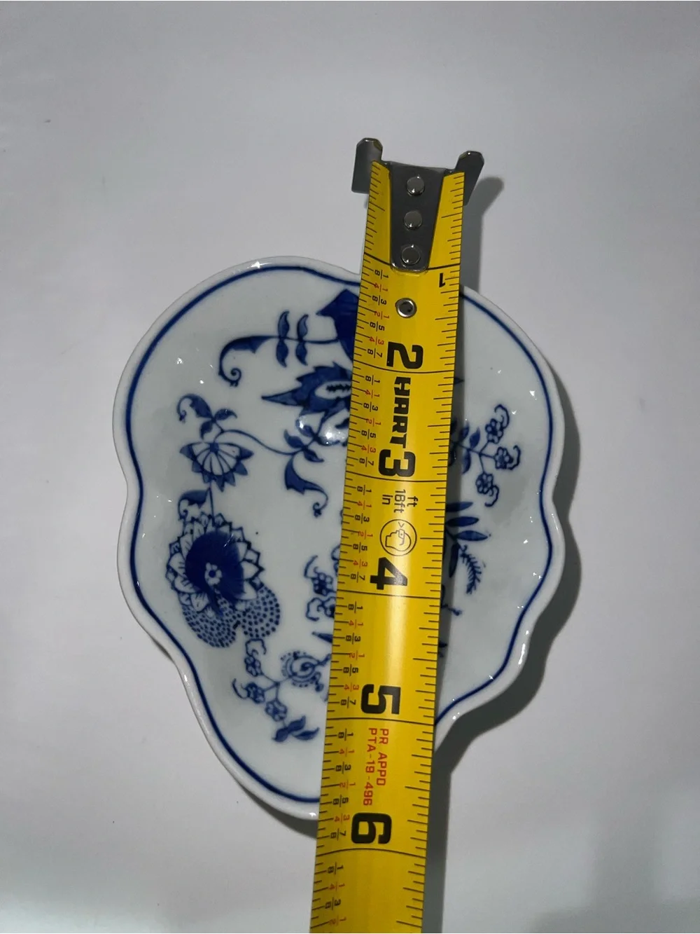 Blue Danube leaf shaped dish